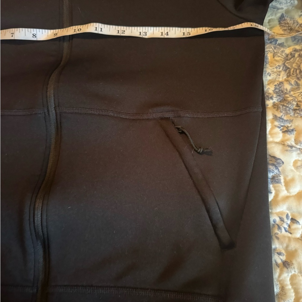 The North Face Women's Black Zip-Up jacket - Picture 5 of 8